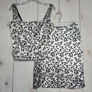 Fredericks Hollywood 2 pc Outfit Silver Corset Cami Tank Top Skirt Sz L Romantic